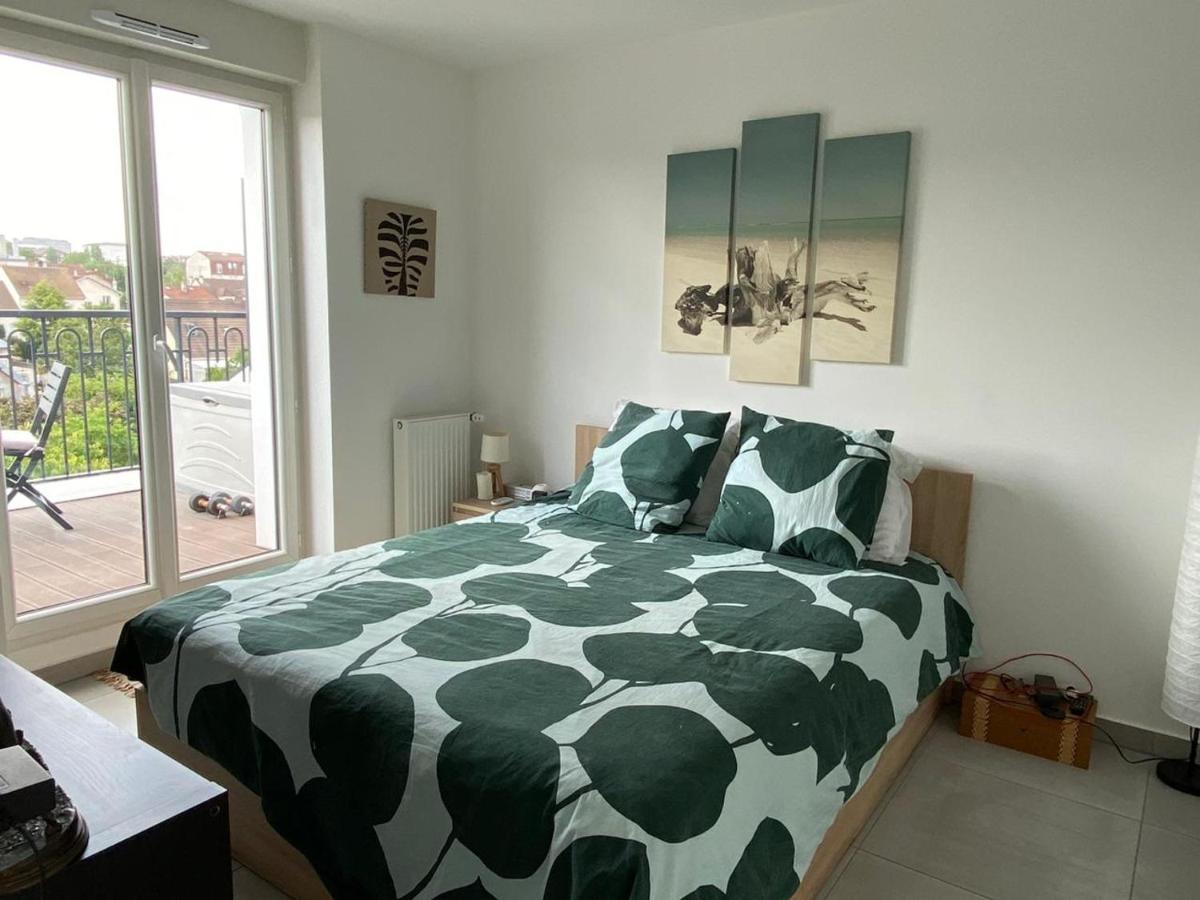 Apartament 35M2 Neuf, Plein Sud, Dernier Etage Avec Terrasse Noisy-le-Grand Zewnętrze zdjęcie